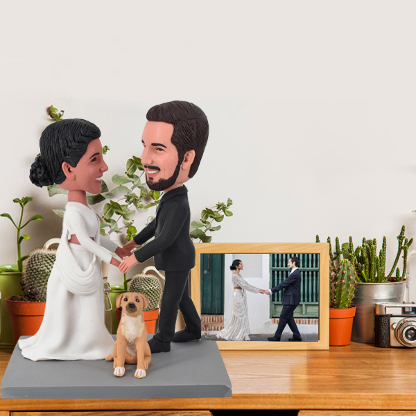 2. Wedding Bobbleheads Cake Toppers