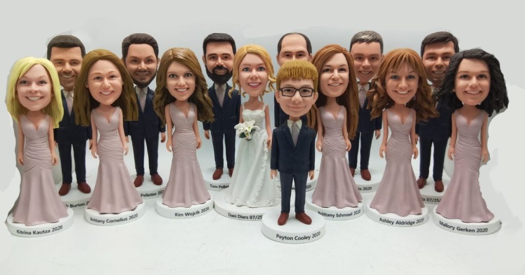 4.2 2. Wedding Bobblehead Cake Toppers