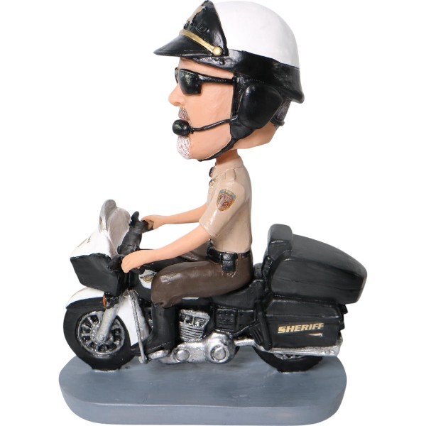 F13132-policeman on Motorcycle-leftside