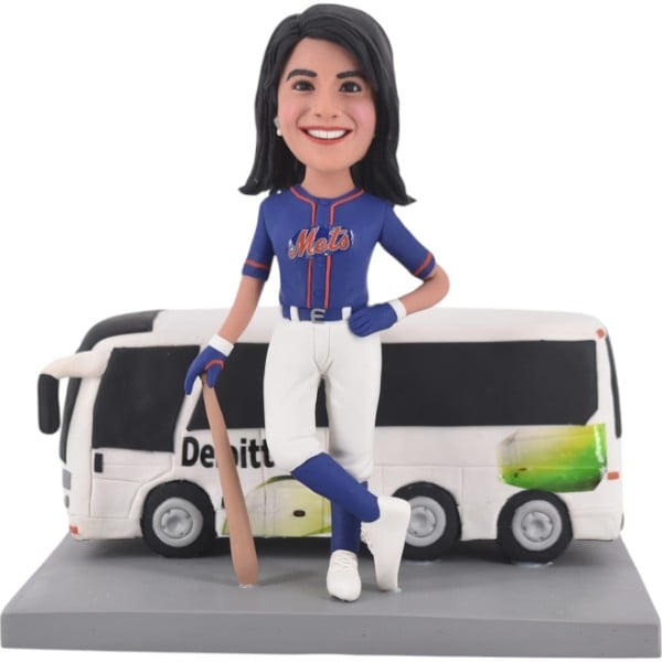 FBB12892 Mets infornt the bus doll