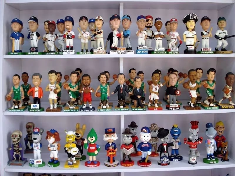 4. Custom Bobbleheads by Bbobbler