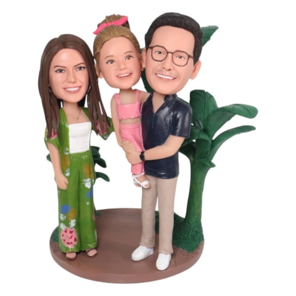 FBB23573 family bobblehead with the tree.jpg